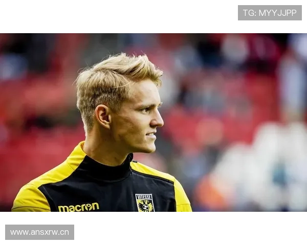 厄德高与德容中场推进能力及节奏控制对比分析 厄德高与德容中场推进能力及节奏控制对比分析