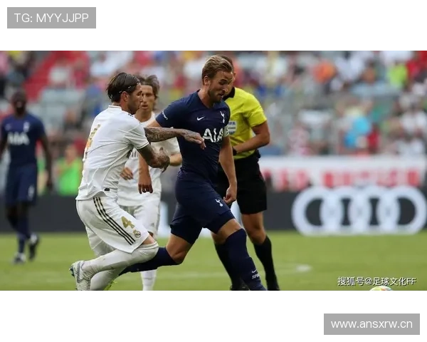 本泽马 vs 凯恩:终结效率与战术角色差异